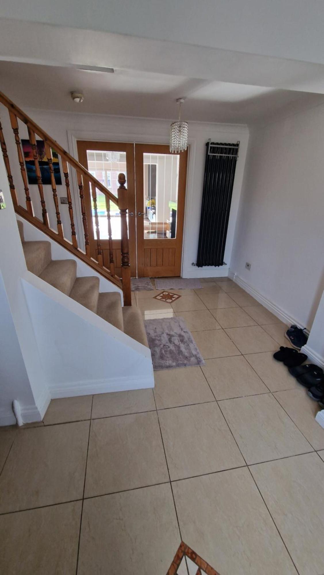 Comfort Sleep - Rooms With Shared Facilities Windsor Exterior foto